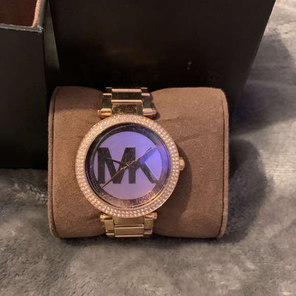 Watch - Picture 3 of 3